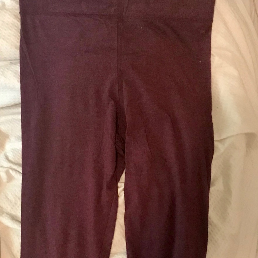 *NEVER WORN* PINK by. Victoria’s Secret Leggings
